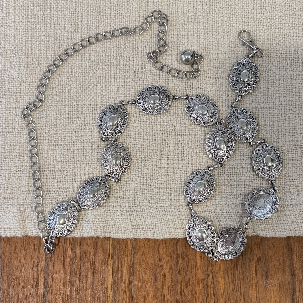 Women's Silver Chain Belt